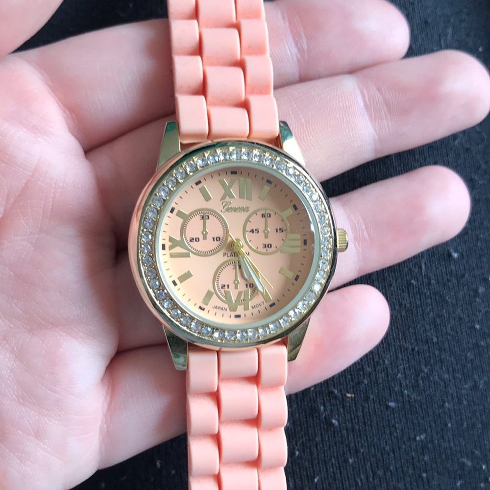 PINK ACCENT WATCH